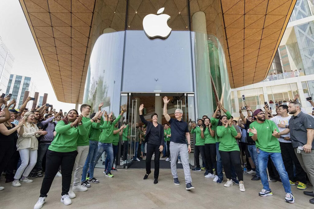Apple Surpasses Expectations with Record Revenue in India During Q3 Apple Surpasses Expectations with Record Revenue in India During Q3 - CEO VINE