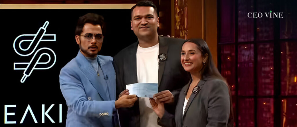 image of SNEAKINN founders getting deal on Shark Tank India